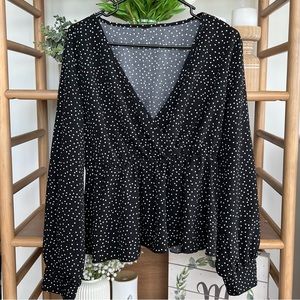 Black V-Neck Top (XL)